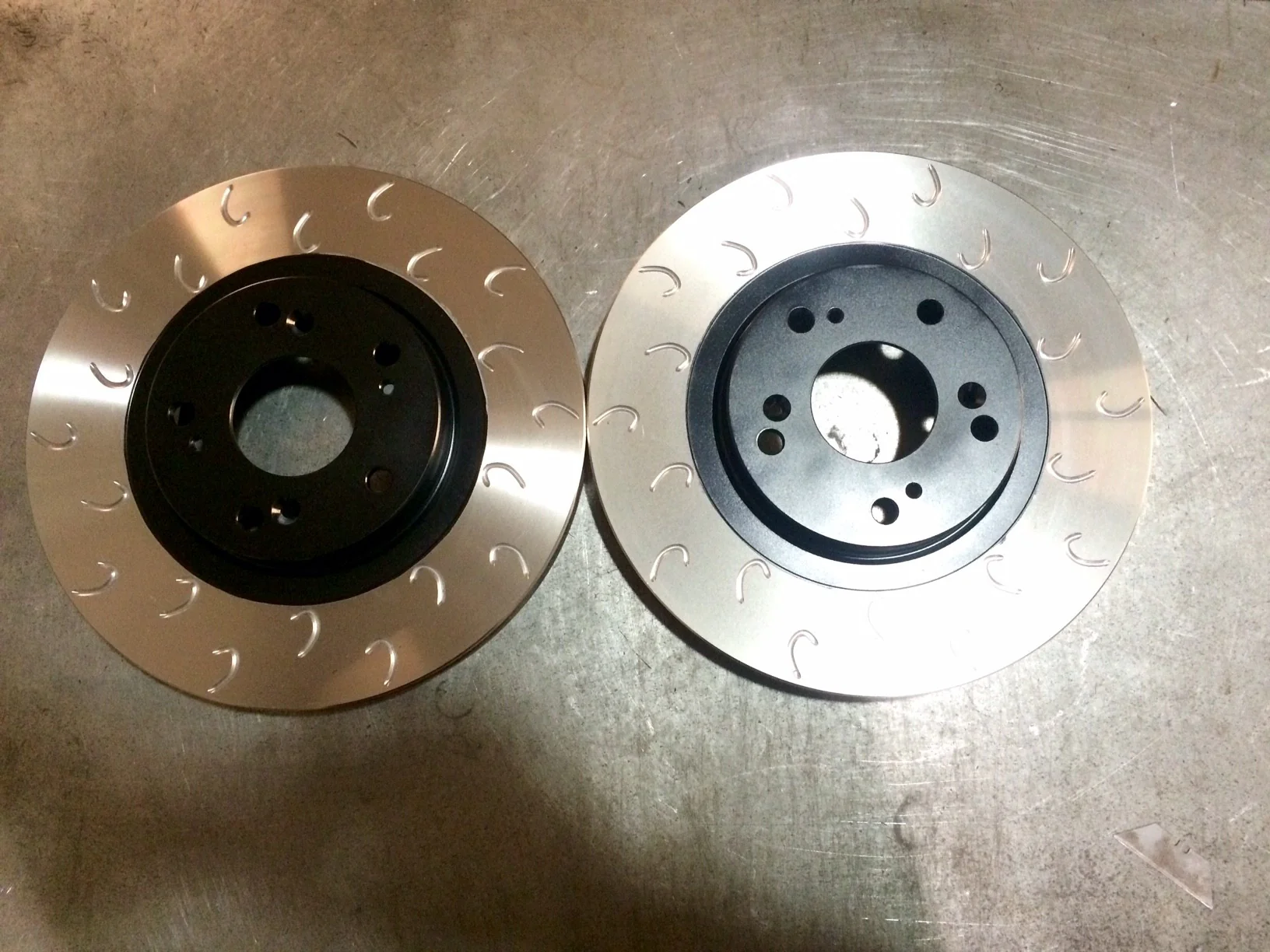 Honda Civic Type R FN2 Front G Hook Discs