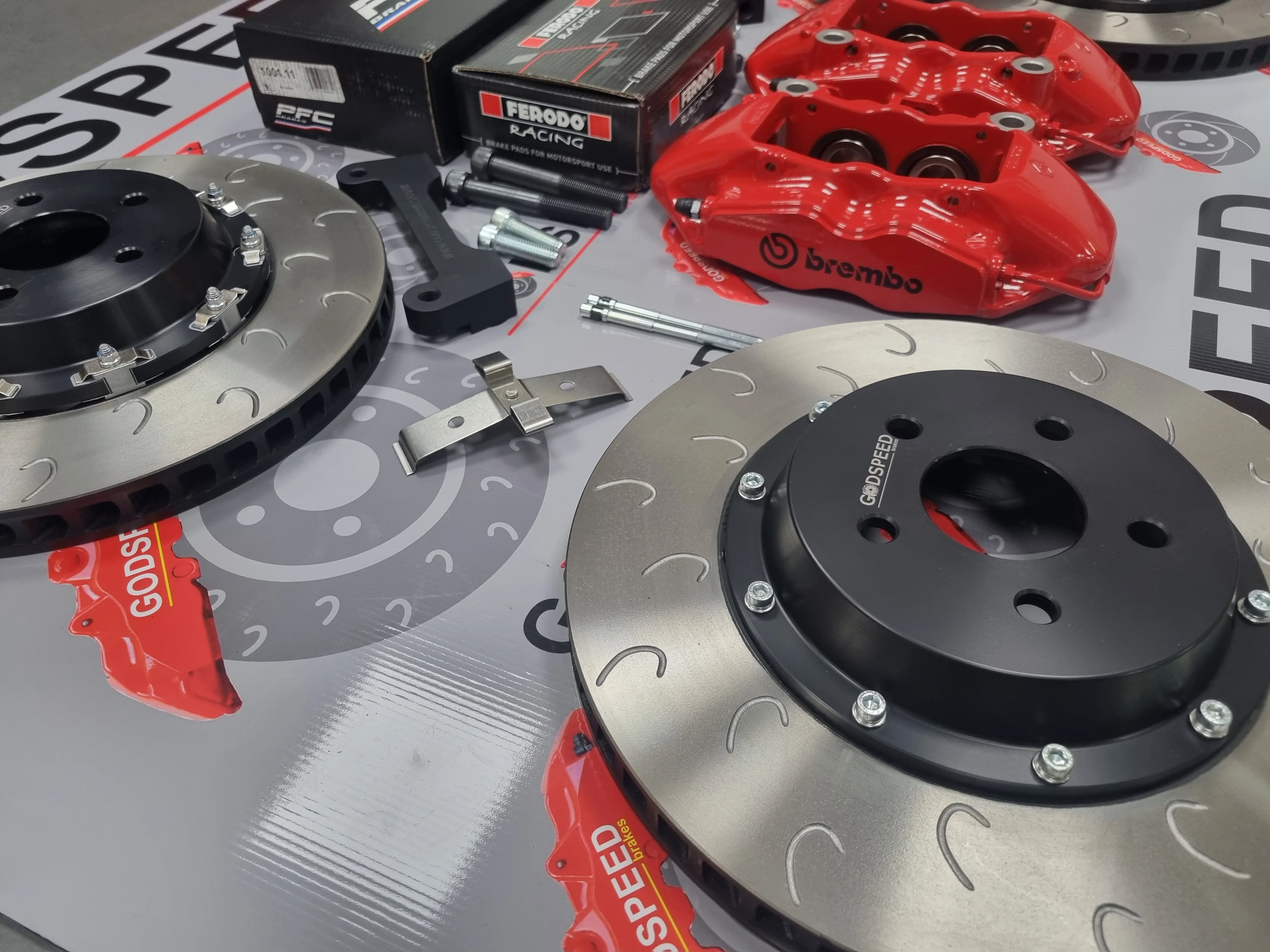 Toyota GT-86 Front Alloy 4 Pot Caliper 330mm 4 Pot Kit Megane 3 Calipers
